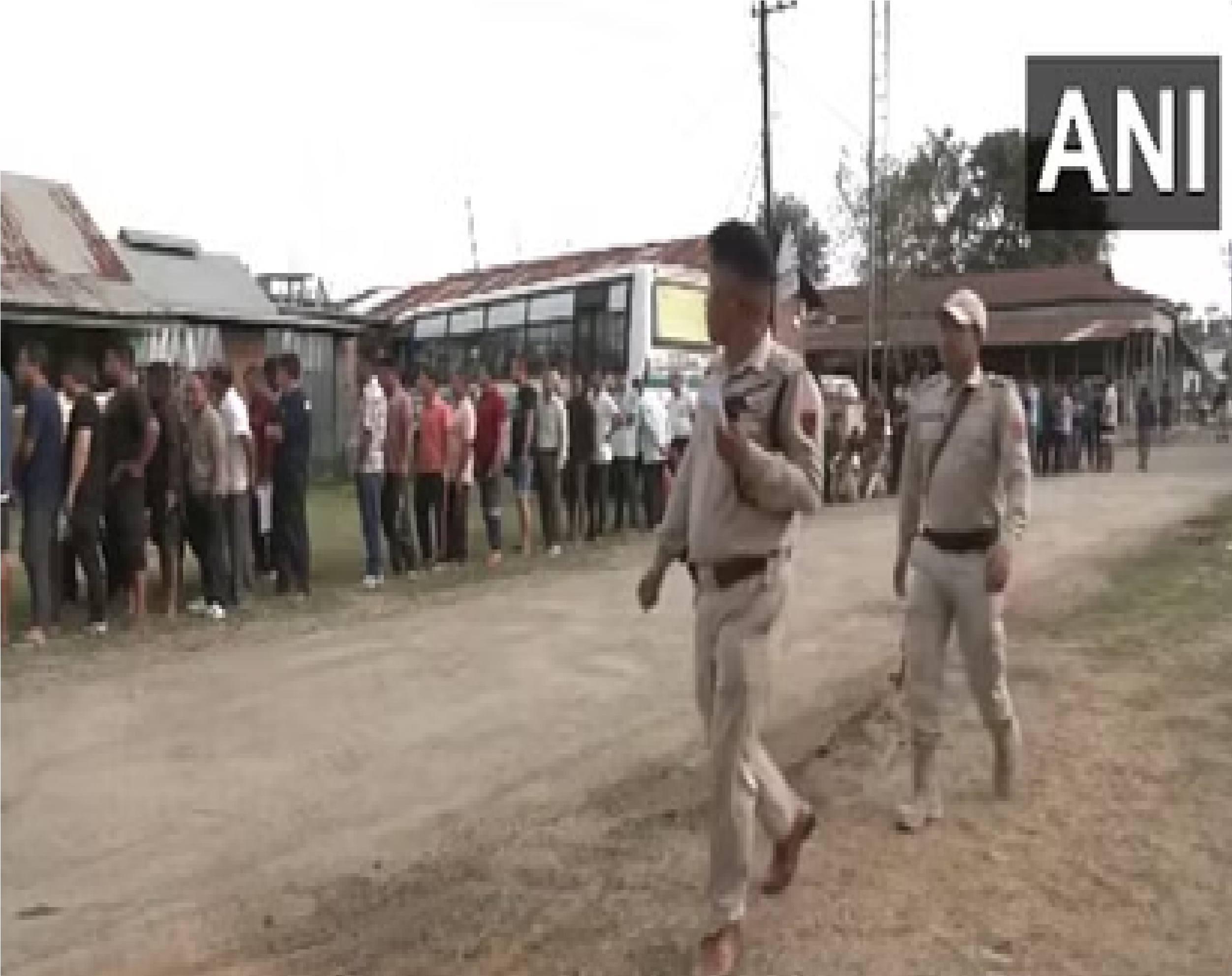 New Delhi: Inner Manipur लोकसभा क्षेत्र के 11 मतदान केंद्रों पर कड़ी सुरक्षा के बीच पुनर्मतदान जारी