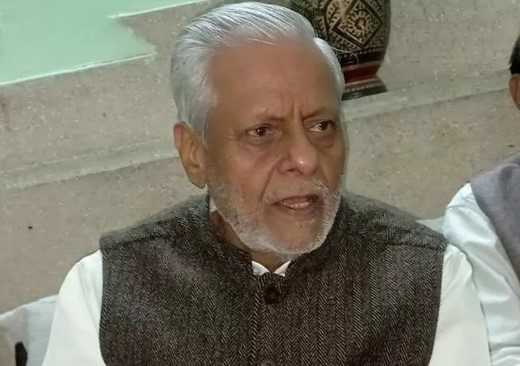 समाजवादी पार्टी के वरिष्ठ नेता राजेंद्र चौधरी की तबीयत बिगड़ी, अखिलेश यादव ने अस्पताल पहुंचकर जाना हाल
