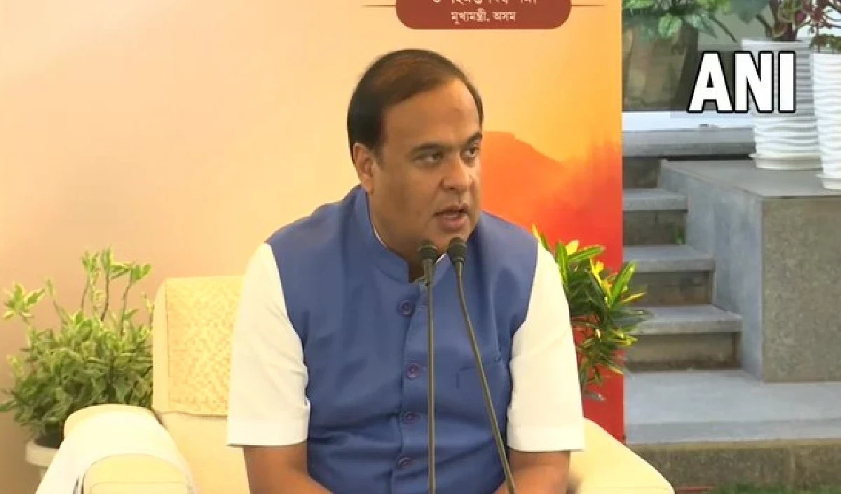 बाबर-औरंगजेब की विरासत का प्रतिनिधित्व करते हैं तेजस्वी और लालू: हिमंत विश्व शर्मा