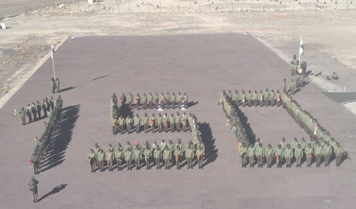 वंदे मातरम का 150वां साल: राष्ट्रगीत पर सियासी घमासान, गरमाई देश की राजनीति।