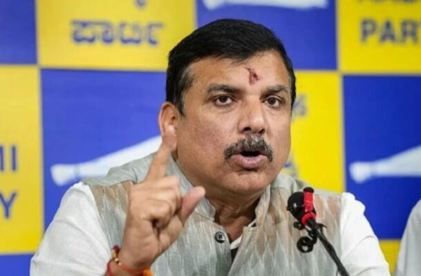 “सभी आरोपियों का कच्चा चिट्ठा मैं सामने रखूंगा”… राम मंदिर ट्रस्ट पर संजय सिंह का बड़ा बयान…