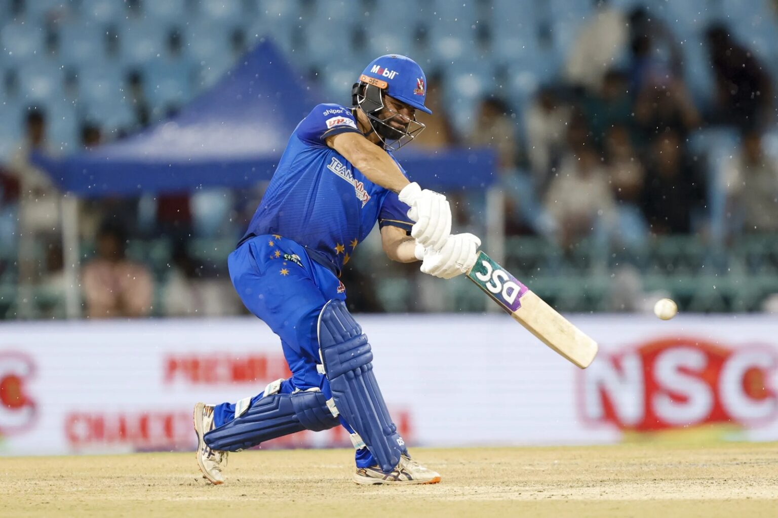 UP T20 League : रिंकू सिंह का धमाका, 5 गेंदों में 26 रन ठोक DLS से मेरठ ने लखनऊ को हराया; भुवी की टीम को 5 रन से झटका