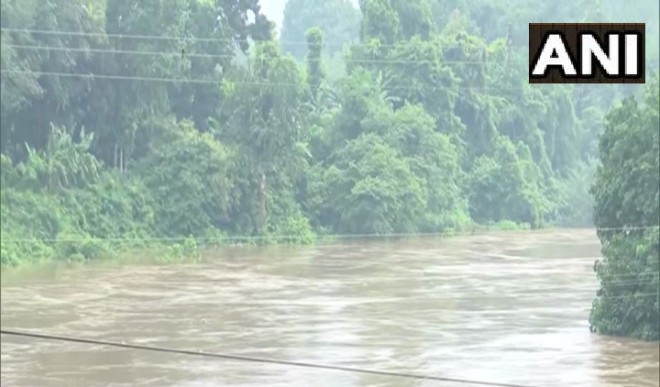 केरल में बारिश और भूस्खलन से 6 की मौत; IMD ने 5 जिलों के लिए रेड अलर्ट जारी किया