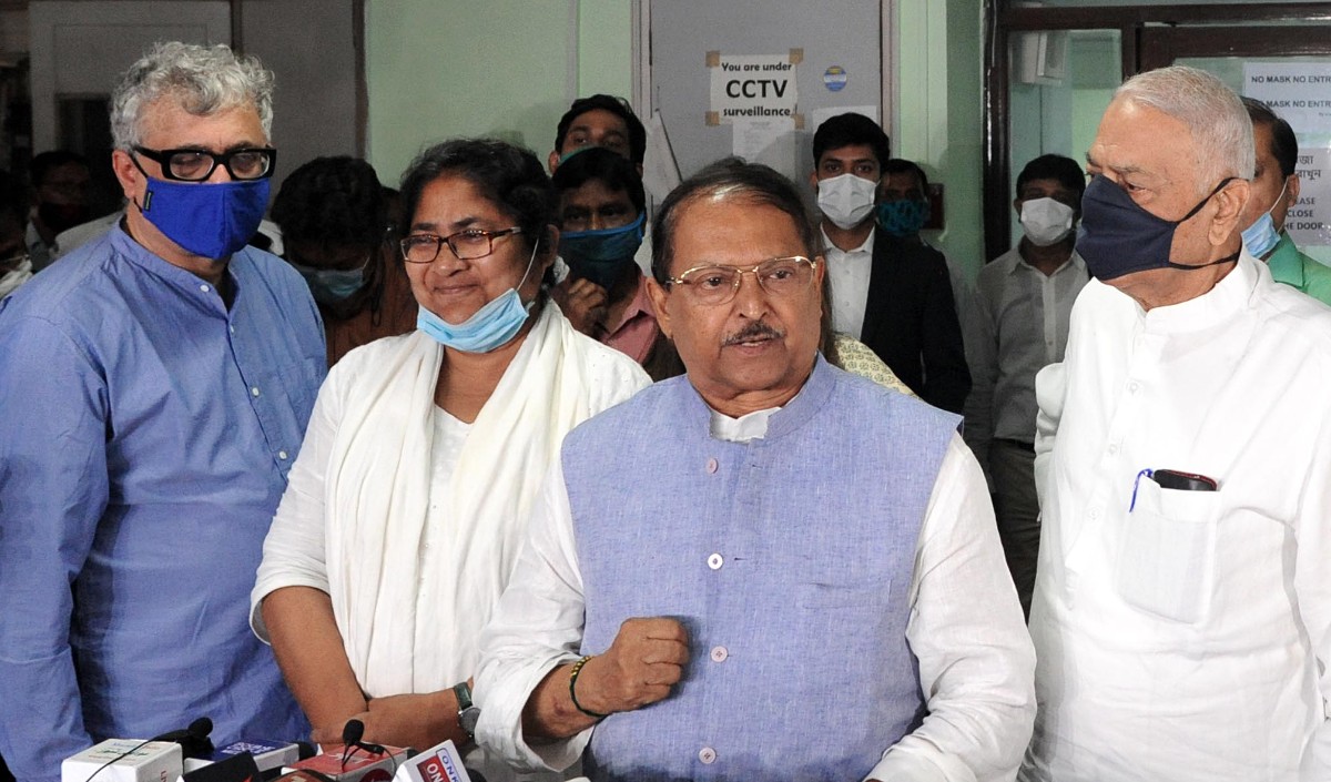 बंगाल के मंत्री सुब्रत मुखर्जी का निधन, मेरे लिए बड़ा झटका: ममता
