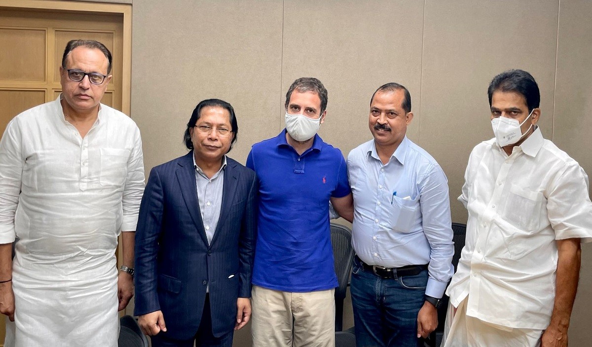 मेघालय में TMC बनी मुख्य विपक्षी पार्टी कांग्रेस के 17 में से 12 विधायक ममता के साथ