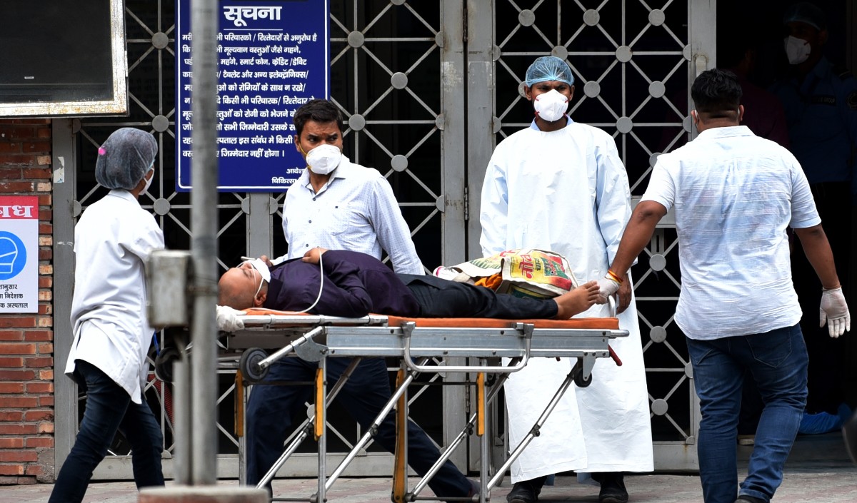 LNJP अस्पताल में ओमीक्रोन से संक्रमित मरीजों के लिए 40 बिस्तरों की व्यवस्था की चिकित्सा निदेशक