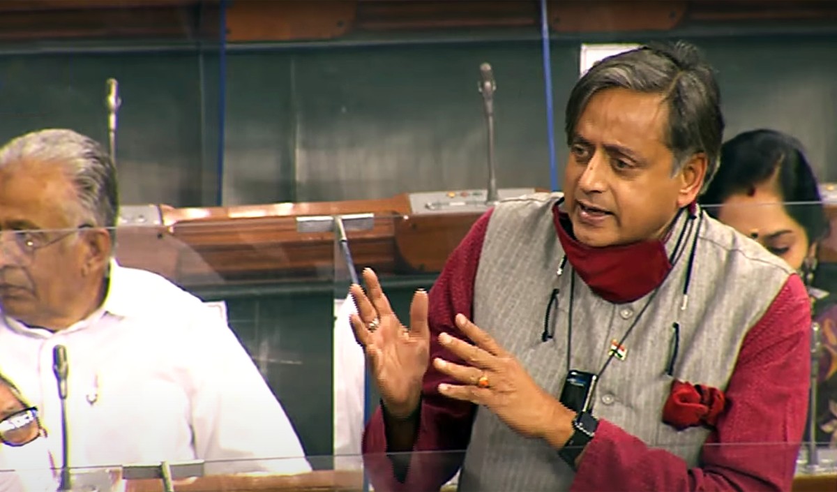 सीएए मूल रूप से राष्ट्र विरोधी सरकार न करे लागू: थरूर