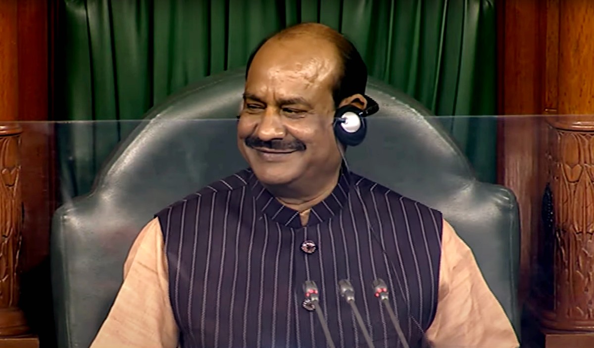 संसदीय समितियों को कार्यपालिका को जवाबदेह बनाना चाहिए : लोकसभा अध्यक्ष