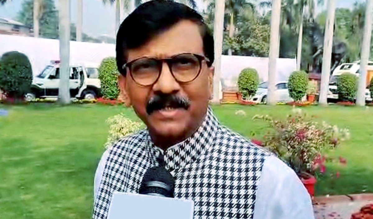 आपत्तिजनक’ भाषा का इस्तेमाल करने के आरोप में राउत के खिलाफ दिल्ली में मामला दर्ज