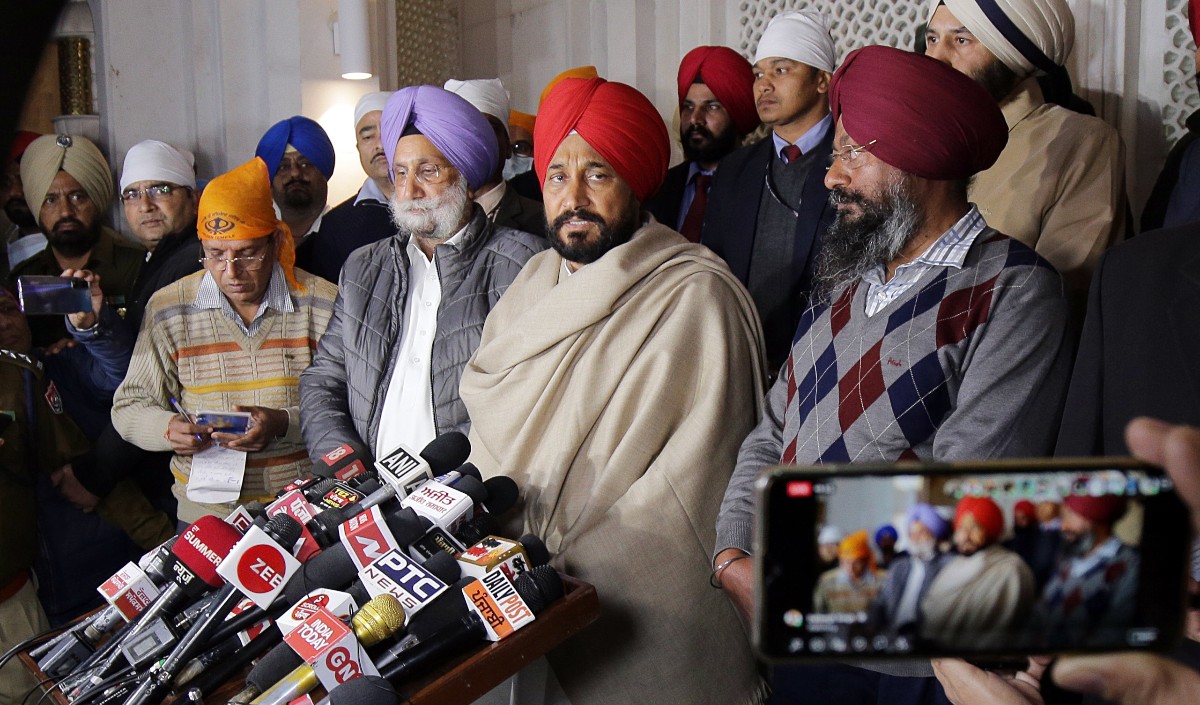 स्वर्ण मंदिर में बेअदबी का प्रयास करने वाले व्यक्ति की पीट-पीटकर हत्या जांच के आदेश