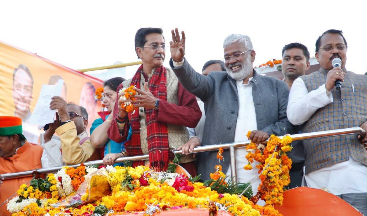 फर्श से अर्श तक का सफर भाजपा नेता स्वतंत्र देव सिंह ने कड़े संघर्षों से तय किया है आज रखते हैं सरकार हिलाने का दम?