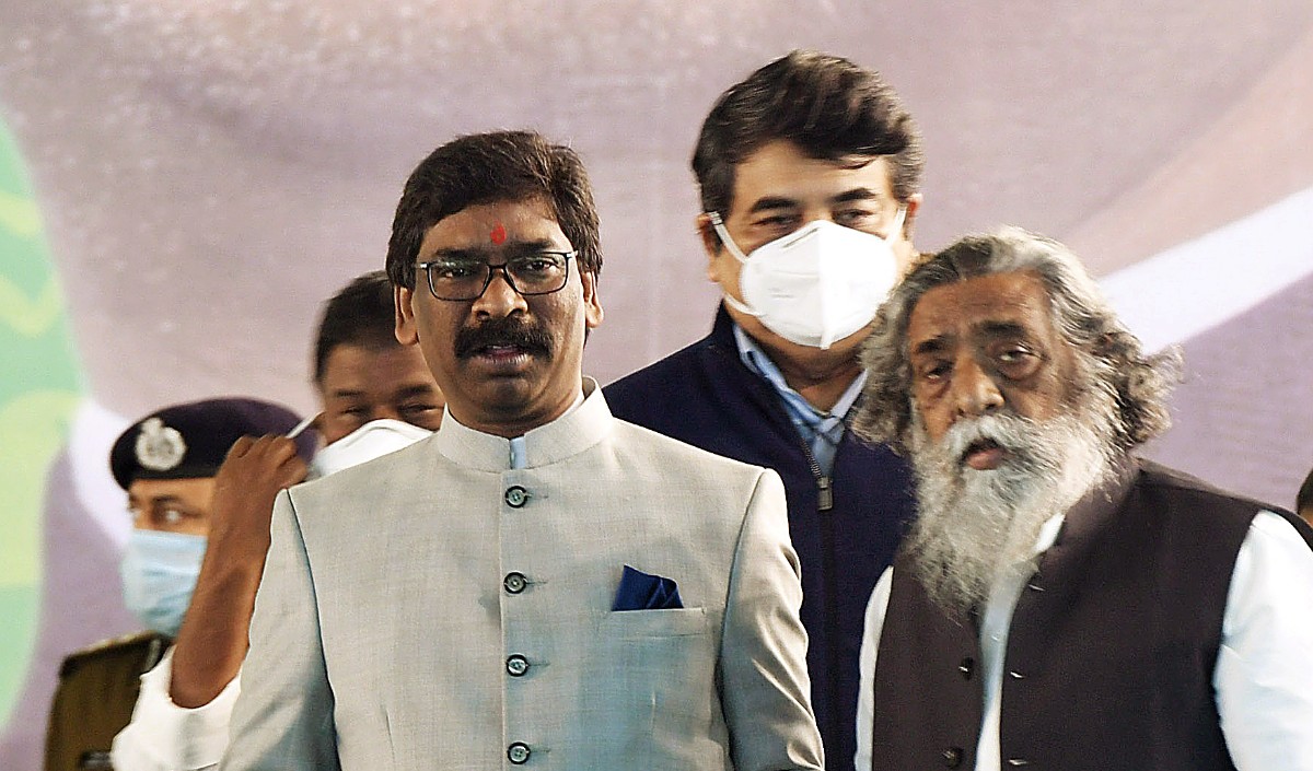 झारखंड में सोरेन सरकार के दो साल पूरे दो पहिया वाहनों को पेट्रोल पर मिली 25 रुपये की सब्सिडी