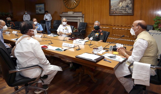 सरकार अगले कुछ दिनों में 56 सैन्य परिवहन विमानों के सौदे को अंतिम रूप दे सकती है