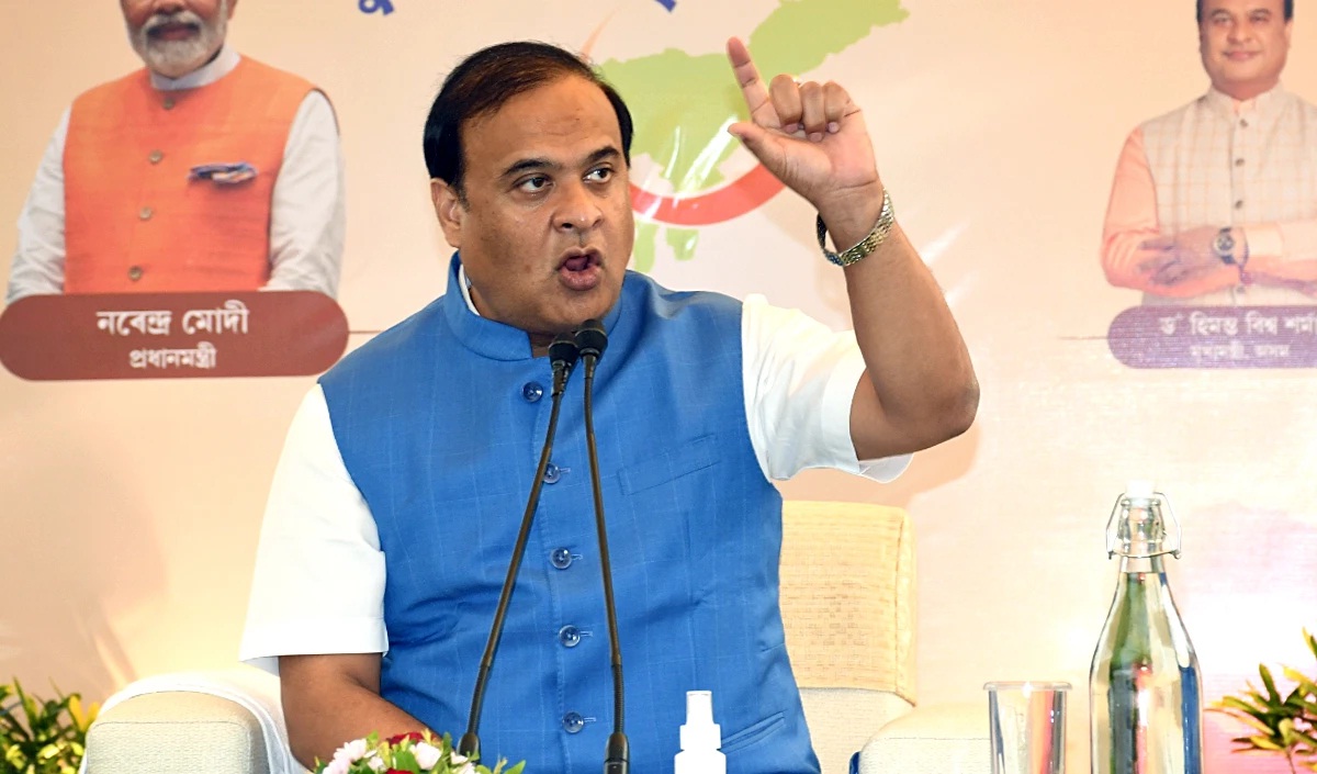 Manipur Violence के लिए Himanta Biswa Sarma ने कांग्रेस को ठहराया जिम्मेदार, मनमोहन सिंह की प्रतिक्रिया को लेकर कसा तंज