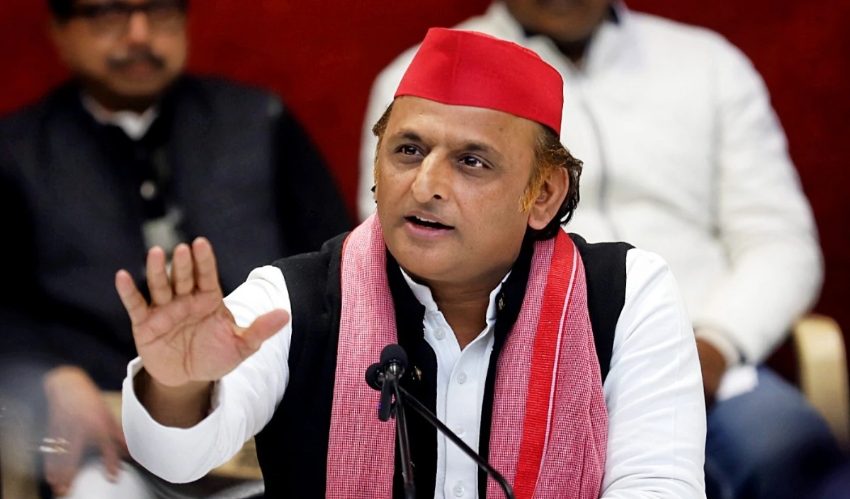 हर श्रेय लूटने की कोशिश में रहते हैं भाजपा के लोग : अखिलेश