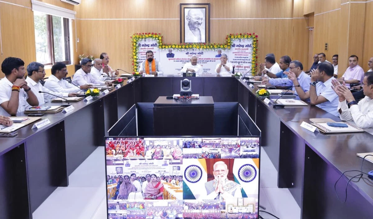 बिहार की 75 लाख महिलाओं के सपनों को मिली उड़ान, PM मोदी-नीतीश ने शुरू की रोजगार क्रांति