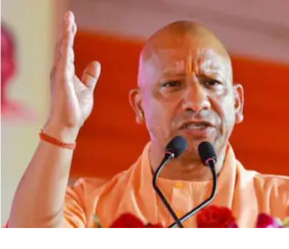 “बांटने वालों के आदर्श बाबर,औरंगजेब हैं”… वाराणसी में CM योगी ने विपक्ष पर बोला बड़ा हमला…