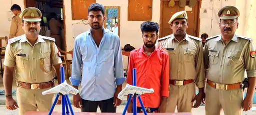 सीतापुर में पुलिस मुठभेड़ में 2 आरोपी गिरफ्तार