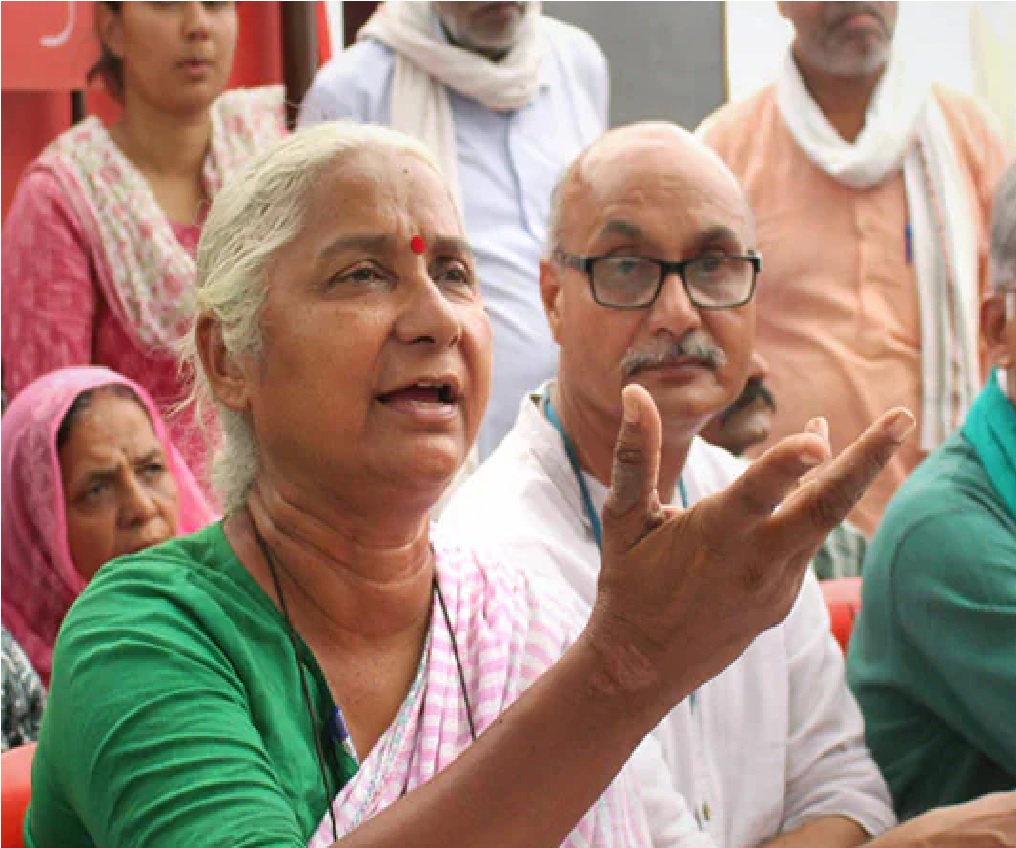 Medha Patkar की 5 महीने जेल की सजा पर रोक, 23 साल पुराने मानहानि केस में दिल्ली के LG को नोटिस