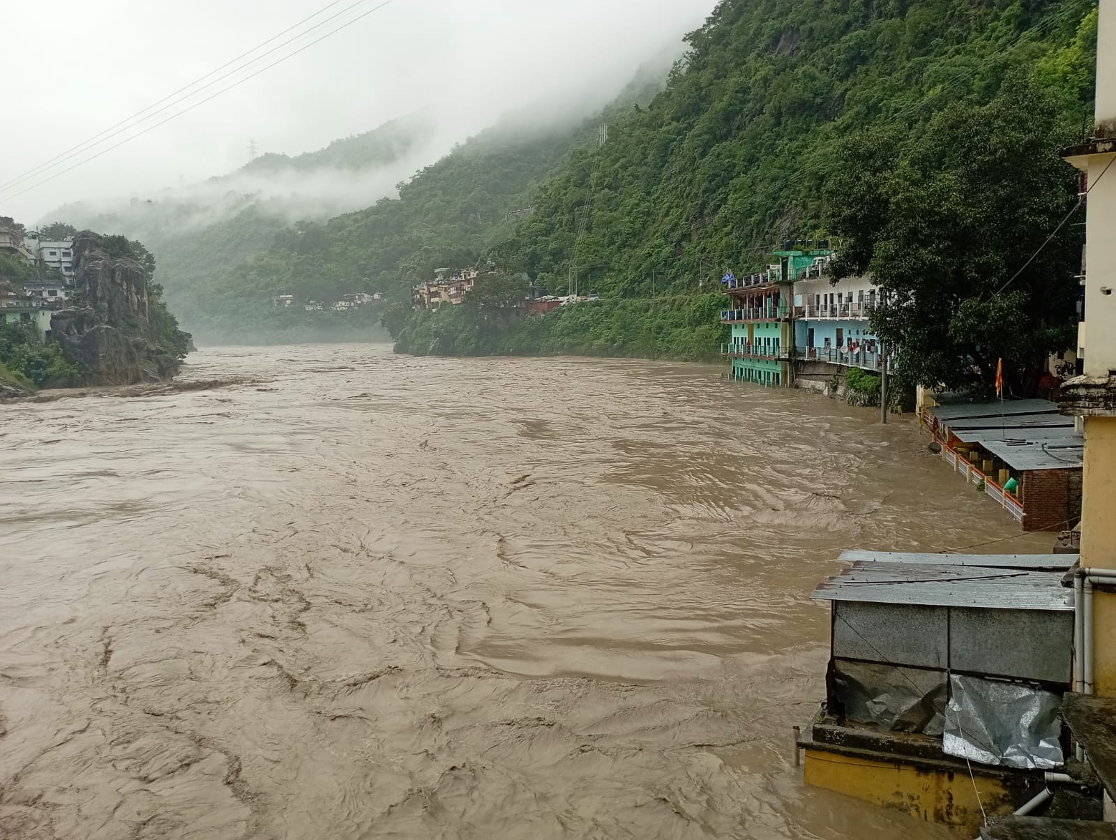 Uttarakhand:  केदारनाथ में फिर से बादल फटा, आठ लोगों की मौत, मंदाकिनी नदी के उफान से टूटी सड़के, मंदिरों की यात्रा को किया जा सकता है स्थगित