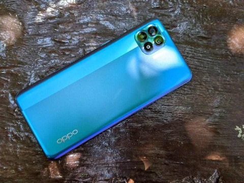 बेहद सस्ता मिल रहा है 6 कैमरे वाला Oppo का दमदार स्मार्टफोन मिलेगी 8GB RAM VOOC चार्जिंग