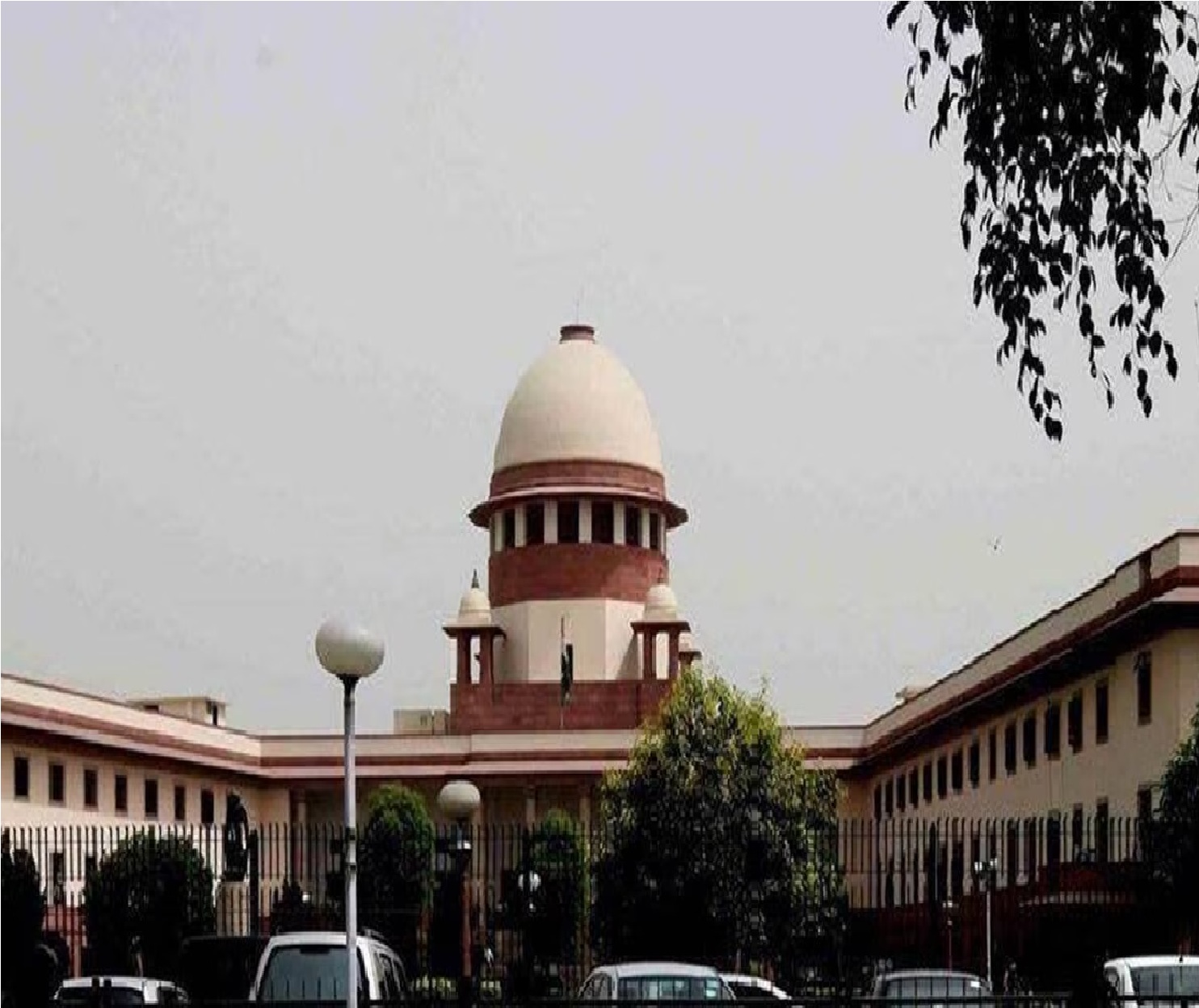 New Delhi:ममता बनर्जी सरकार को सुप्रीम कोर्ट से राहत, इस केस में CBI जांच के आदेश पर लगी रोक
