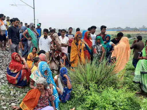 ट्रेन की चपेट में आने से युवक की मौत सुबह अपने खेतों की फसल देखने जा रहा था युवक