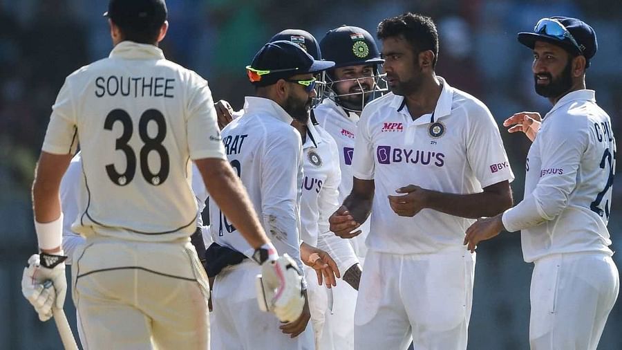 Ind vs Nz: अश्विन के सामने निकला कीवी बल्लेबाजों का दम 14 विकेट लेकर स्टार गेंदबाज बना नंबर वन