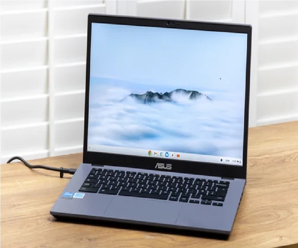 ASUS Chromebook Plus CX34 Review: Google AI फीचर्स, शानदार बैटरी लाइफ, कैसा है ये नया लैपटॉप?