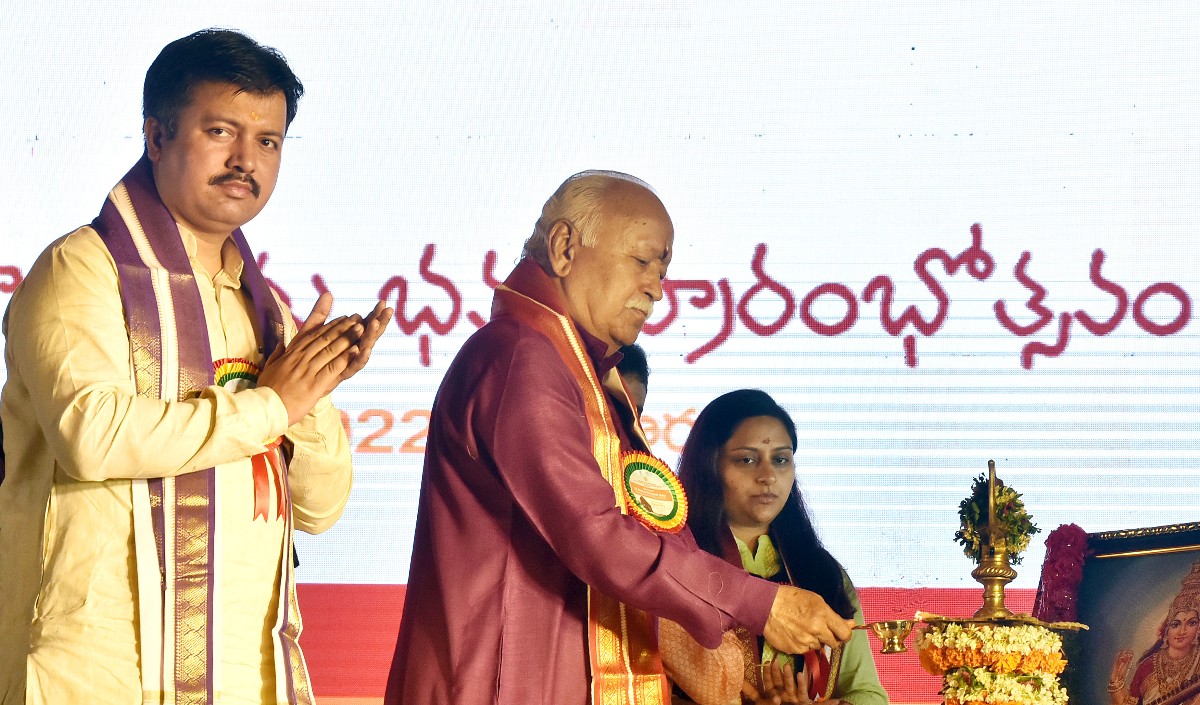 सक्षम प्रशासक विनम्र राजा के आदर्श उदाहरण शिवाजी महाराज भागवत