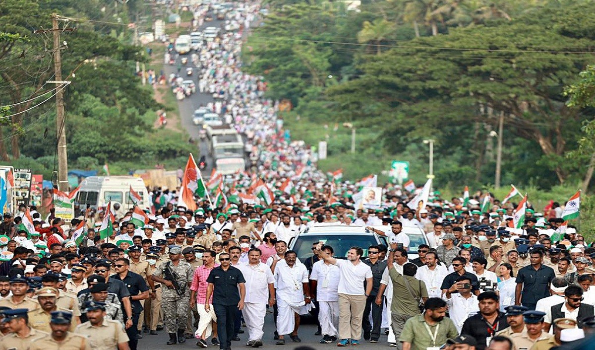 कांग्रेस का कहना है कुछ लोग यूरोप जोड़ो यात्रा पर हैं