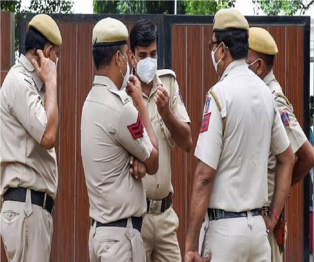 बिजनौर में कर्ज में डूबे परिवार को मौत लगी आसान, सभी लोगों ने एक साथ खाया जहर