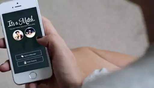 5 स्टार होटल में रेप टिंडर पर हुई थी दोस्ती मिलने के बहाने बुलाया कोल्ड ड्रिंक में नशीला पदार्थ मिलाकर पिलाकर किया दुष्कर्म