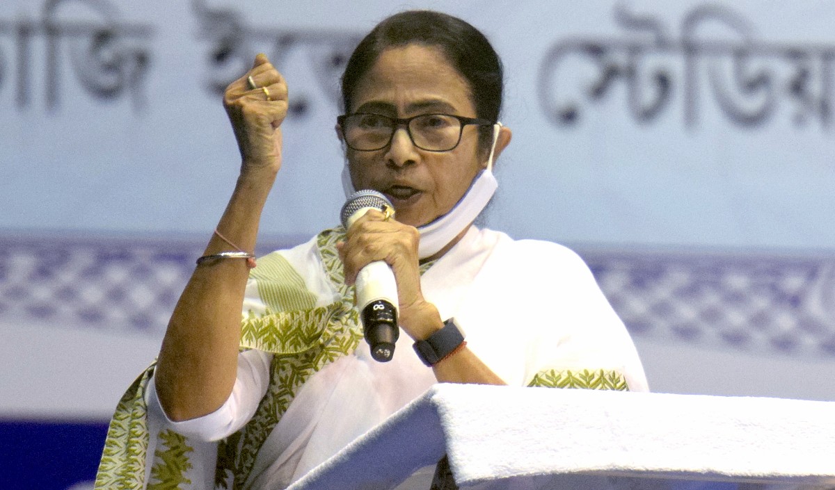 चुनावी हार के बाद कांग्रेस में आरोप-प्रत्यारोप का दौर जारी ममता बनर्जी का भाजपा विरोधी गठबंधन पर जोर