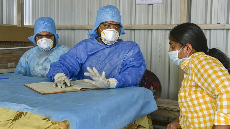  देश में पिछले 24 घंटे में रिपोर्ट हुए कोविड के 34113 नए मामले मृतकों की संख्या में हुई गिरावट