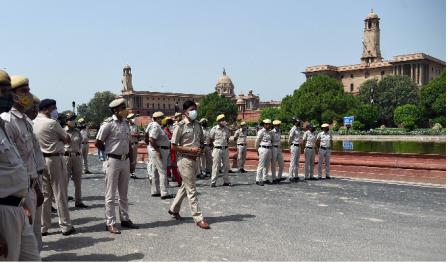दिल्ली पुलिस बेहतर निगरानी के लिए पीसीआर अधिकारियों को थानों से जोड़ा जाएगा