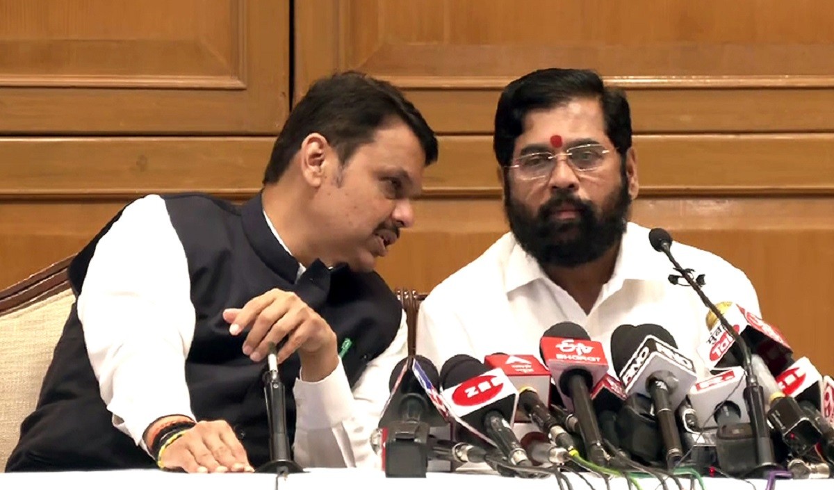 महाराष्ट्र में मंगलवार को होगा मंत्रिमंडल विस्तार शिंदे-फडणवीस सरकार में 20 से ज्यादा मंत्री ले सकते हैं शपथ