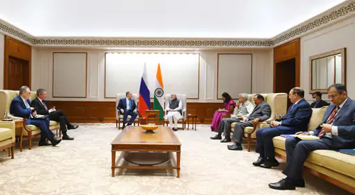 प्रधानमंत्री ने हिंसा खत्‍म करने की अपील की पश्चिमी देशों के दबाव के बावजूद 40 मिनट चली बात