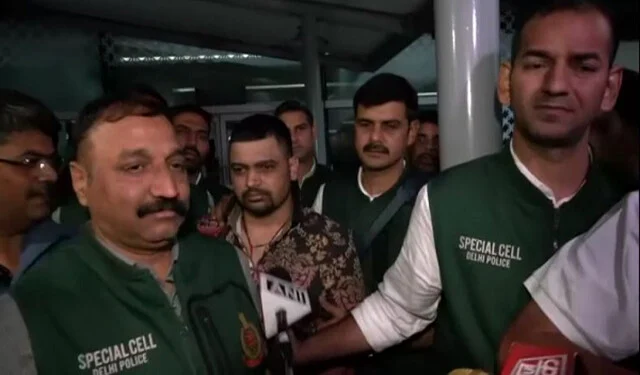 New Delhi: मेक्सिको से दिल्ली लाया गया इनामी Gangster Deepak Boxer, लॉरेंस बिश्नोई गिरोह से है संबंध