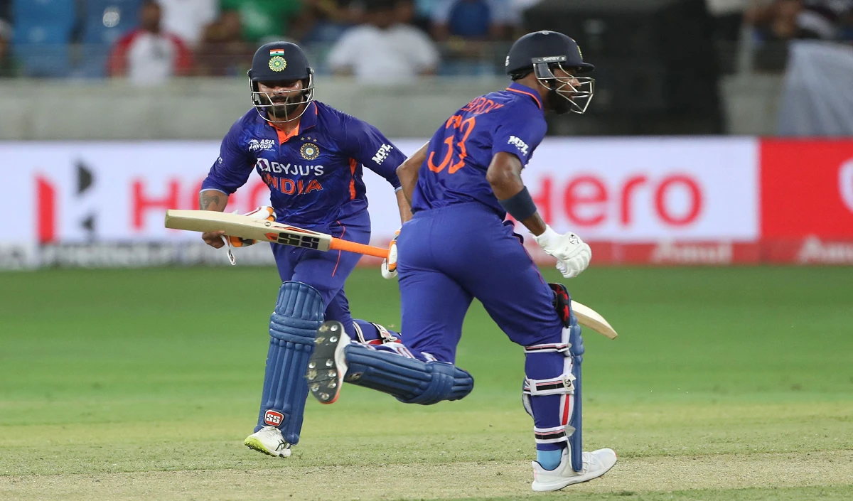 भारत ने लगाई जीत की हैट्रिक पाकिस्तान को 5 विकेट से रौंदा