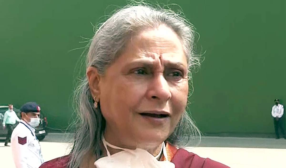 जया के एक बयान पर शिवसेना हो गई थी आगबबूला बच्चन परिवार की फिल्मों को बायकॉट करने का दिया था आदेश