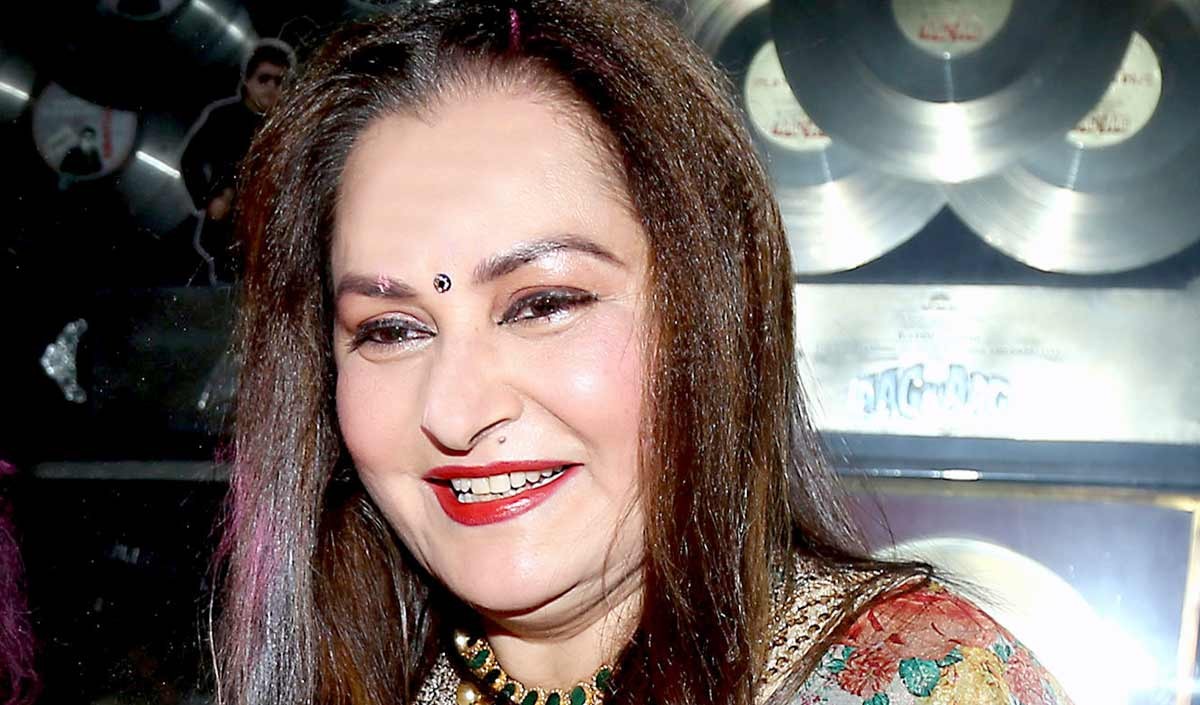 बॉलीवुड में एक से एक हिट फिल्में दे चुकी है यह एक्ट्रेस 2019 में थामा था भाजपा का दामन