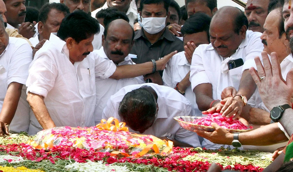 जयललिता की मौत से संबंधित आयोग की रिपोर्ट विधानसभा में पेश करने का फैसला