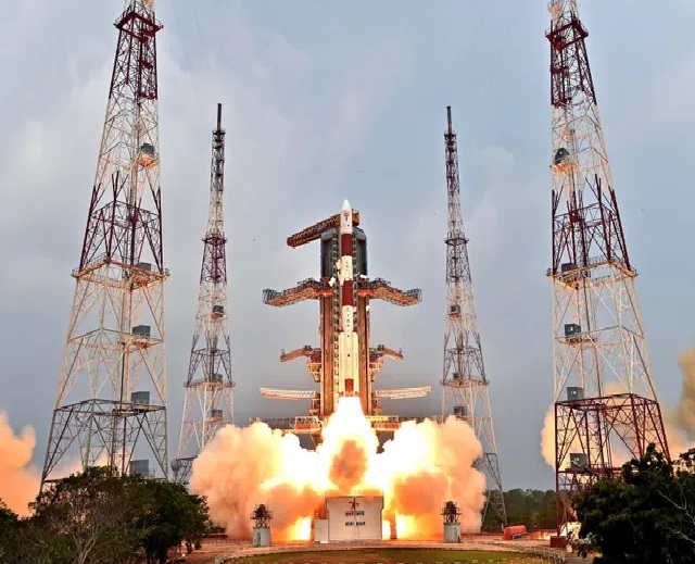 ISRO का वह बाहुबली रॉकेट PSLV, जिसपर सवार होकर अंतरिक्ष में गया आदित्य-L1, भर चुका है 59 उड़ानें