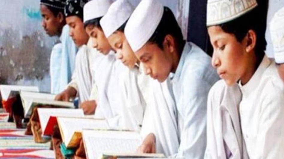 अलीगढ़ के मदरसों ने किया सर्वे का स्‍वागत कहा- कुरान के साथ हिंदी_साइंस भी जरूरी