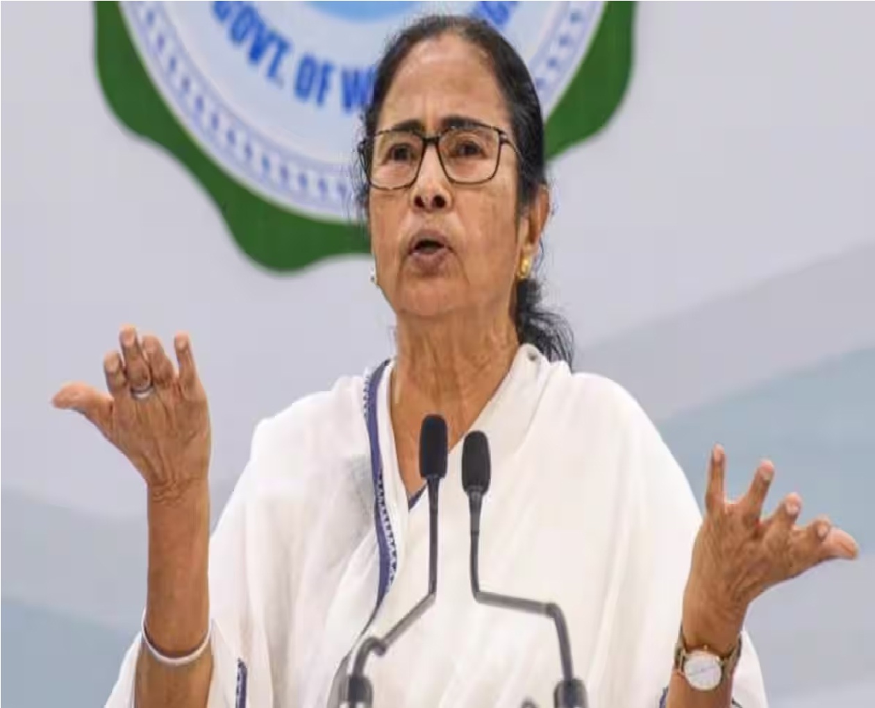 Mamata Banerjee: बंगाल सरकार ने 21 लाख मनरेगा श्रमिकों के खातों में धन अंतरण शुरू किया