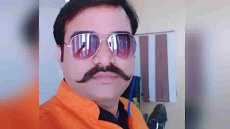 Gorakhpur: पुलिस की पिटाई से कारोबारी की मौत के मामले में 6 पुलिसकर्मी सस्पेंड बहन का आरोप राइफल की बट से सिर पर किए गए वार