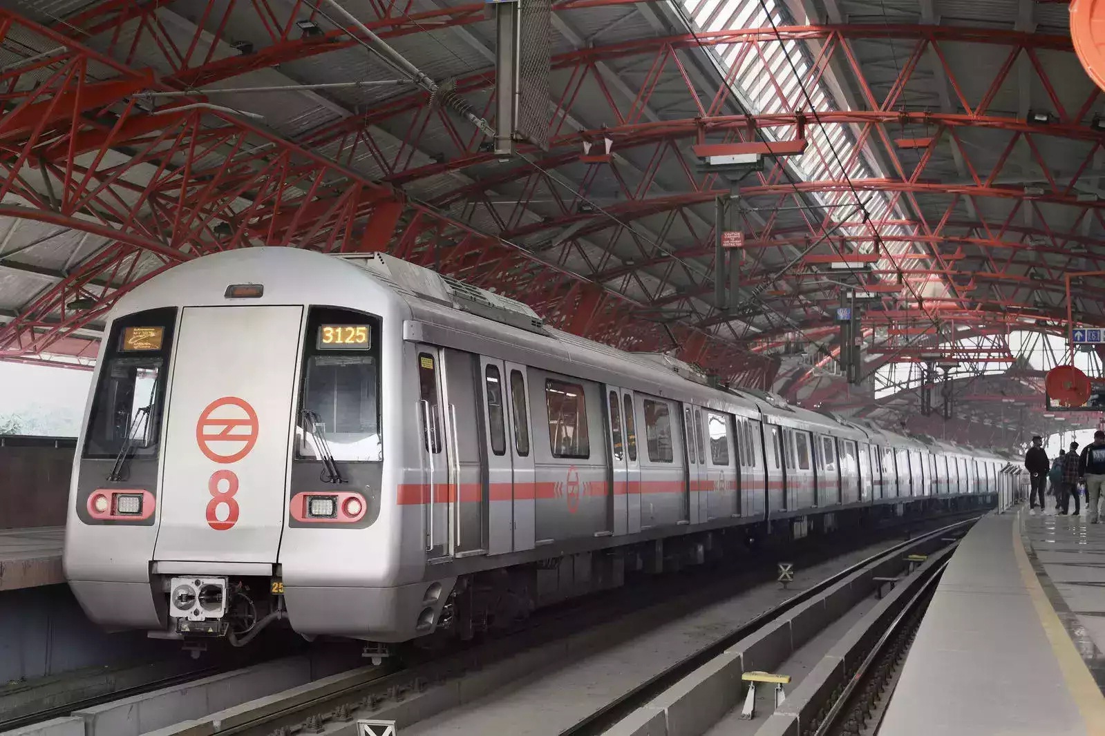 Uttar Pradesh: होली के दिन अपराह्न ढाई बजे तक बंद रहेगी लखनऊ मेट्रो रेल सेवा