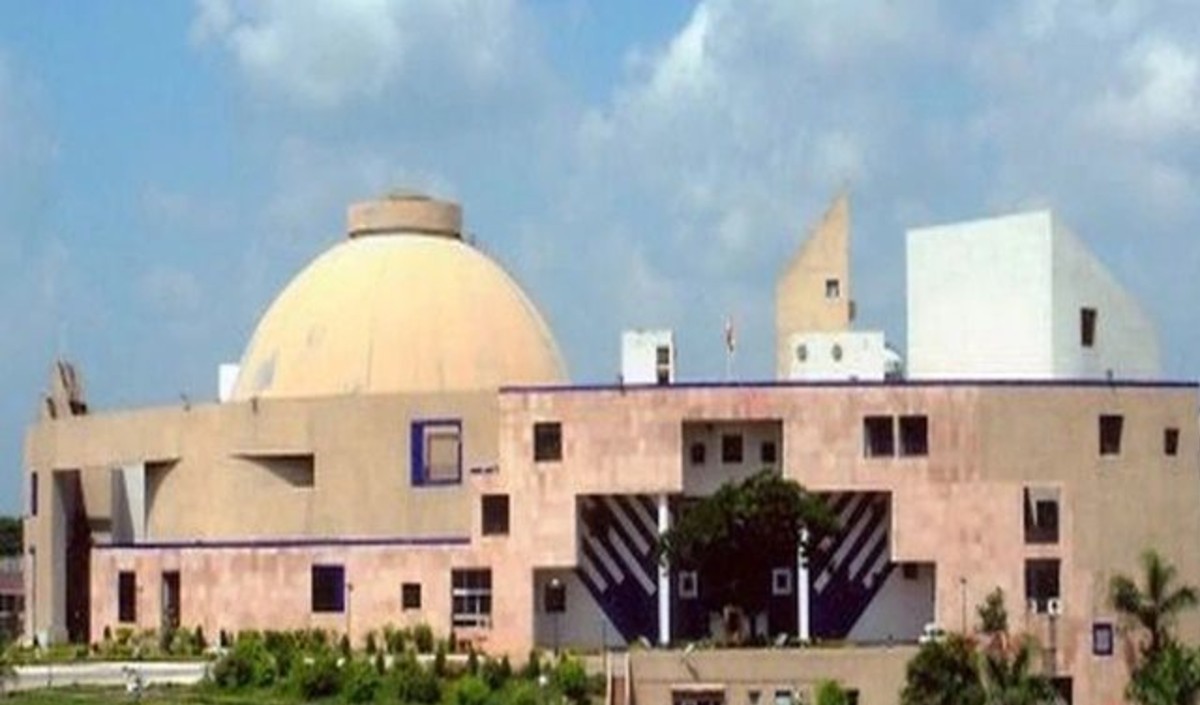 सदन में हंगामे के बीच पास हुआ बजट विधानसभा की कार्यवाही अनिश्चितकालीन के लिए हुई स्थगित