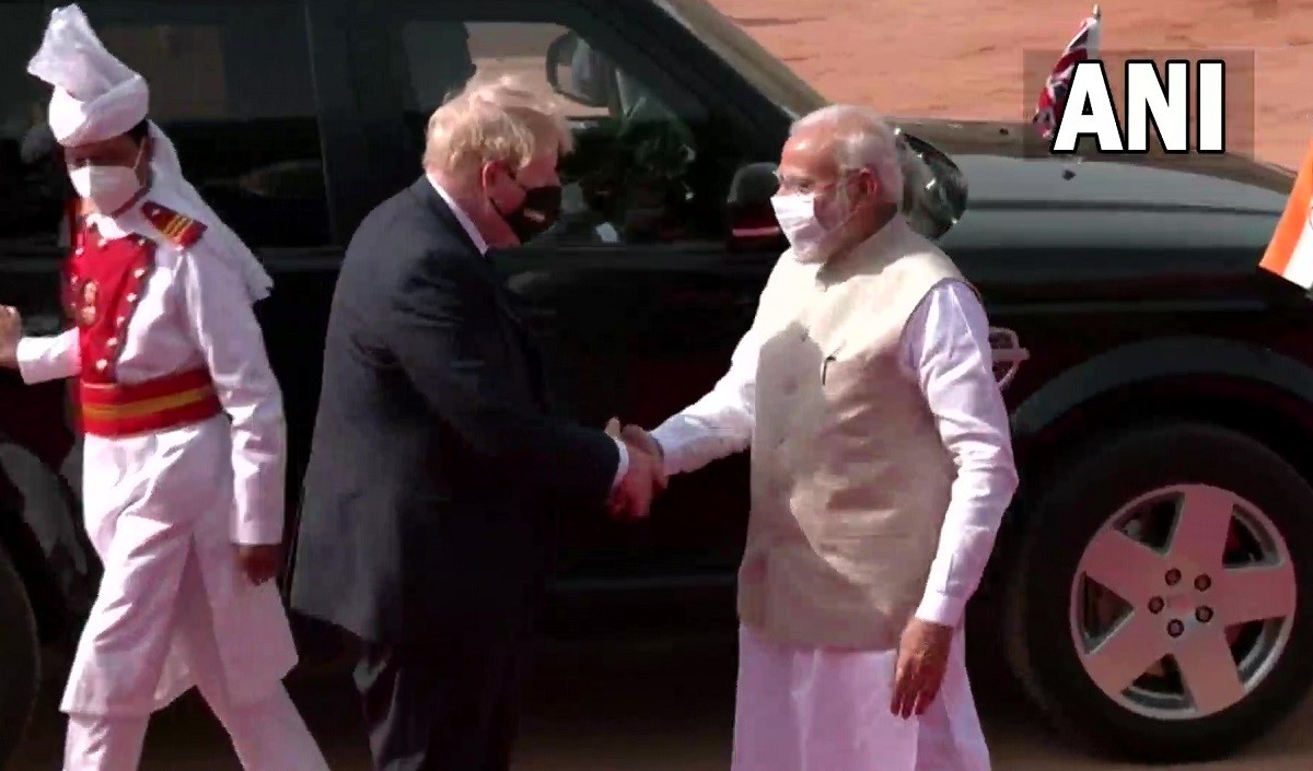 शानदार स्वागत से बोरिस जॉनसन गदगद बोले- भारत और ब्रिटेन के बीच अब अच्छे रिश्ते